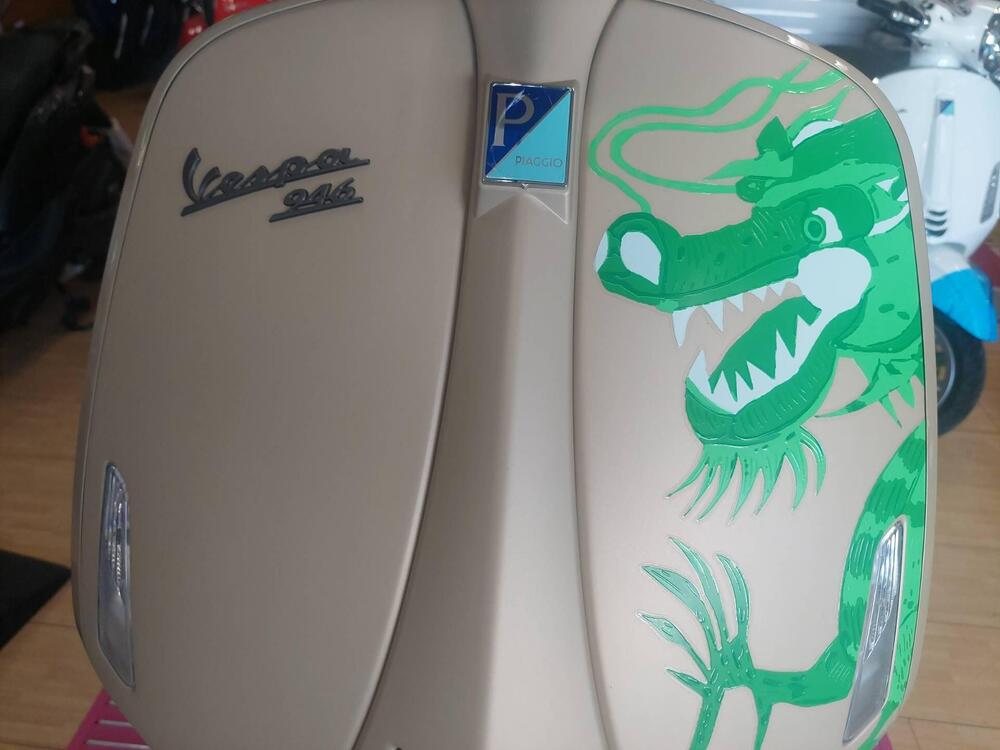 Vespa Vespa 946 Dragon 125 (2024) (8)