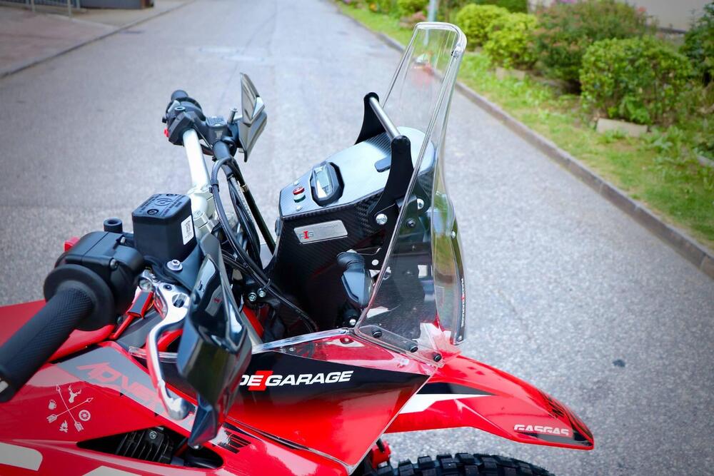 KTM 690 Enduro R (2022 - 25) (10)