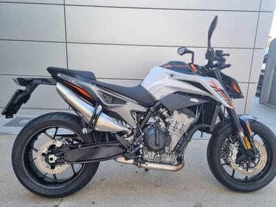 KTM 790 Duke L (2023 - 24) usata