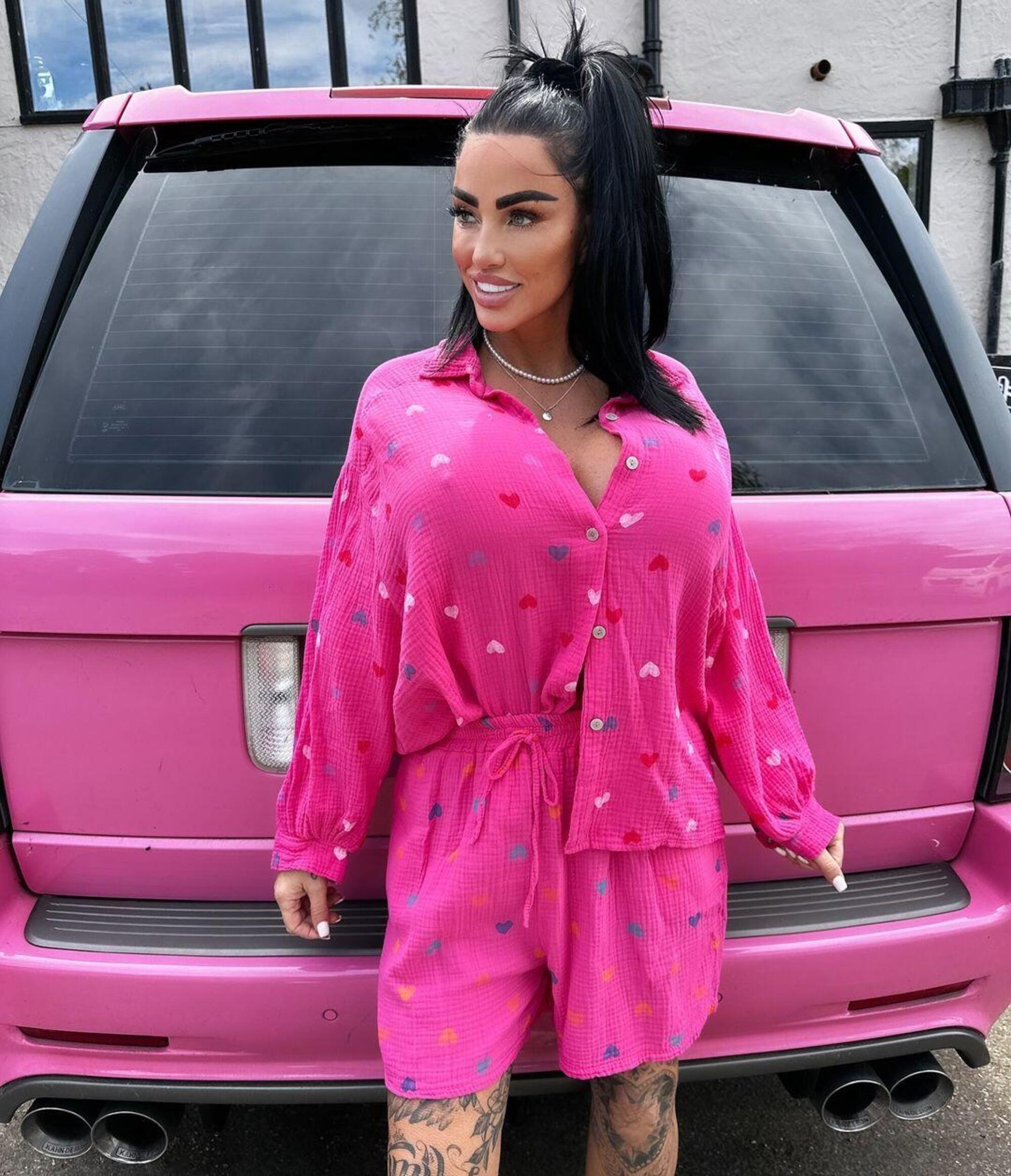 Katie Price e la sua Range Rover rosa