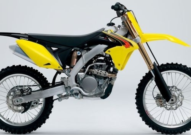 Suzuki RM-Z250 RM-Z 250 (2016) (2)