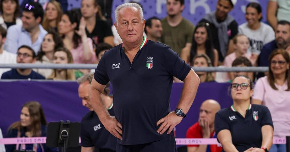 Olimpiadi, &egrave; scandalo doping (anche dei passaporti)? Parla Velasco (ct Italvolley): &ldquo;Imane Khelif? Io ho pi&ugrave; sospetti su altre atlete. Non voglio fare la fine di Zeman, ma basta guardare, perch&eacute;...&rdquo;