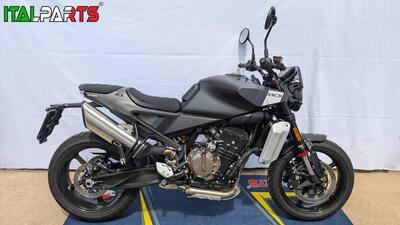 Husqvarna Svartpilen 801 (2024 - 25) usata