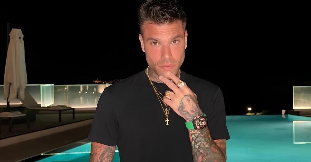 Fedez, incidente sul suo van extralusso in stile Kanye West e Kim Kardashian. Cos&rsquo;&egrave; successo all&rsquo;ex di Chiara Ferragni (e al suo furgone vip con &ldquo;nuovo optional&rdquo;)?