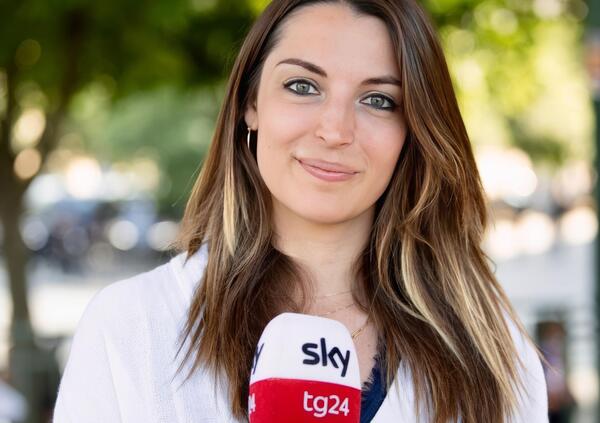 Ma lo sapete che ai francesi non frega niente delle polemiche sulle Olimpiadi (Senna, villaggio olimpico, pugile Imane Khelif)? Ne abbiamo parlato con Chiara Piotto, inviata di Sky per Parigi che ci ha raccontato tutto sui Giochi 2024