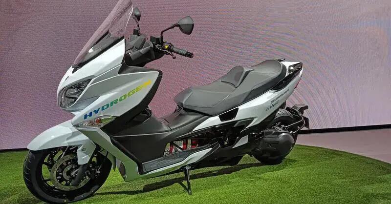 Suzuki Burgman a idrogeno: il progetto continua a evolversi