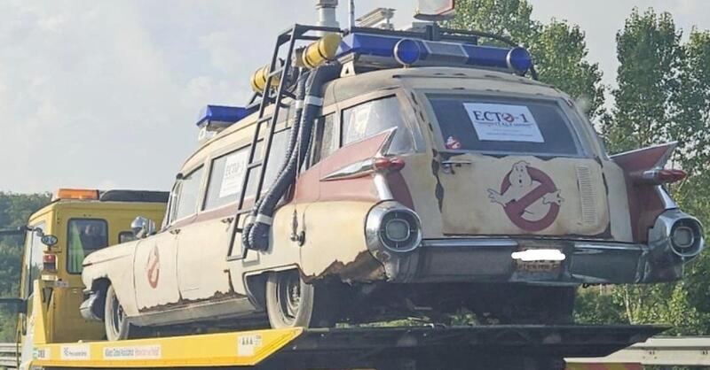 La Ecto-1 dei Ghostbusters &egrave; stata sequestrata, perch&eacute; era su un carro attrezzi?