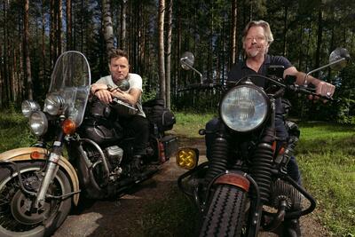 Ewan McGregor e Charley Boorman in partenza per la nuova "Long Way" su moto d'epoca!