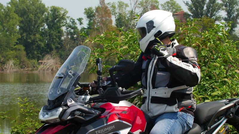 SENA OUTRIDE, il casco integrale con interfono integrato Bluetooth 5.1 [VIDEO]