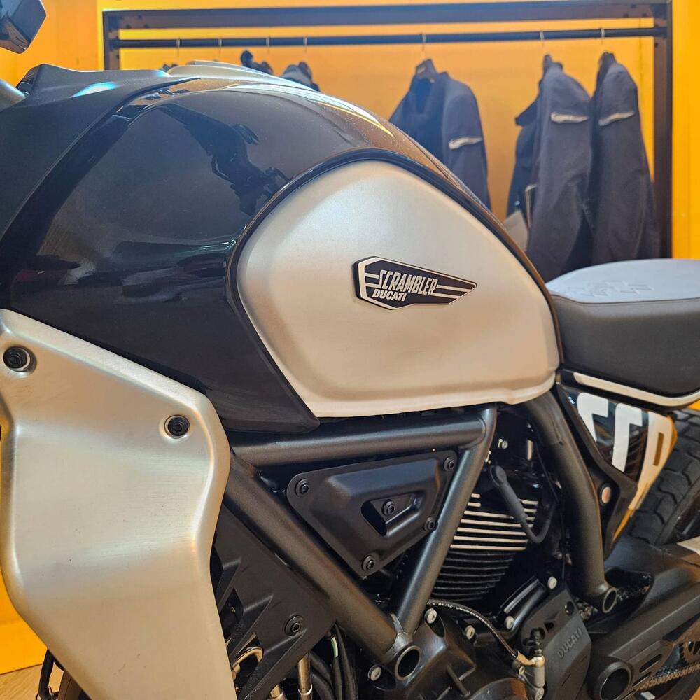 Ducati Scrambler 800 Icon (2023 - 25) (2)