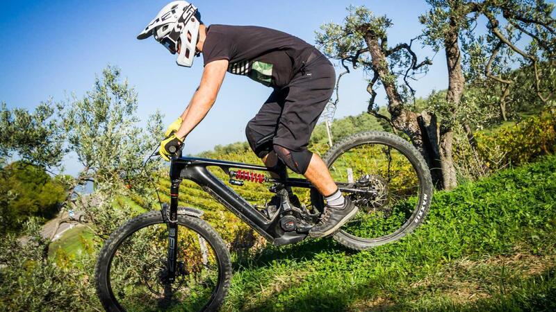 Cannondale Moterra Neo LT2: l&#039;enduro con ammortizzatore a molla. Il nostro TEST [VIDEO]