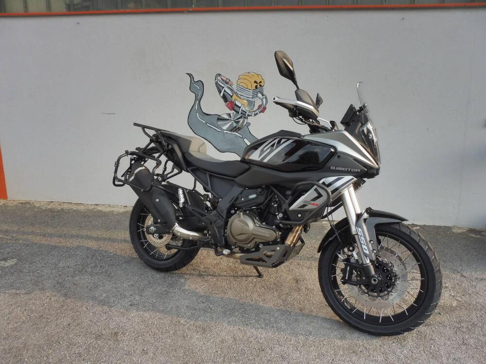 QJ Motor SRT 600 SX (2024 - 25) (3)