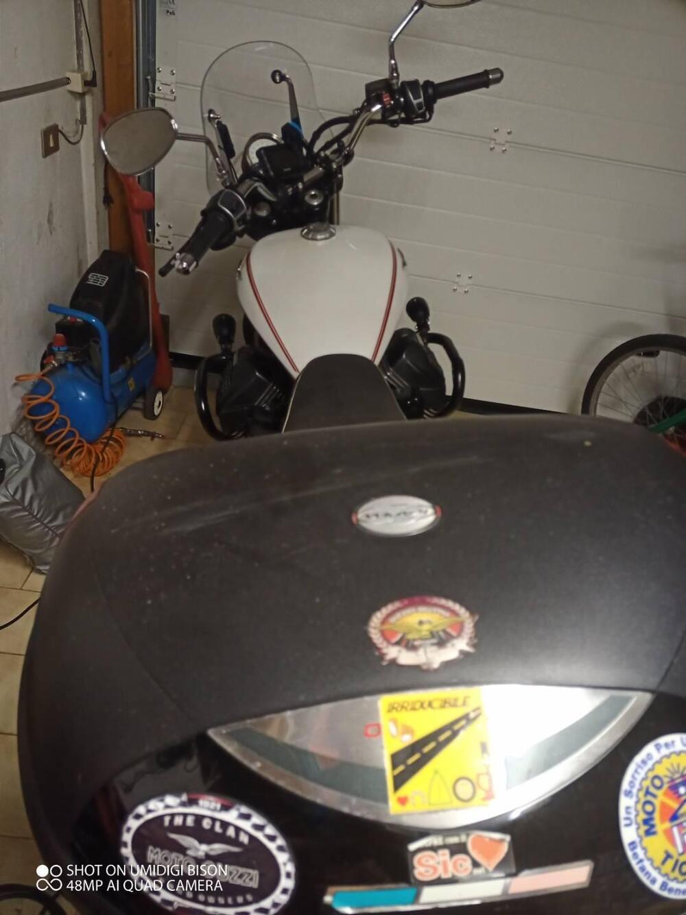 Moto Guzzi V9 Roamer (2016 - 18) (15)