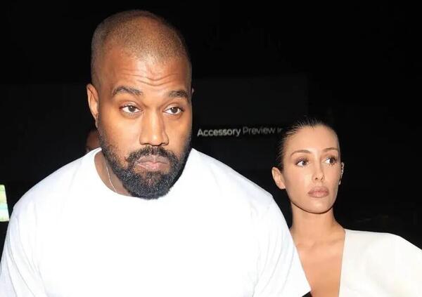 Ma perch&eacute; Bianca Censori con Kanye West si copre (quasi solo) quando va in Asia? Questione di legge o di figli di Ye? E intanto Kim Kardashian con Saint e il Real Madrid... [FOTO]