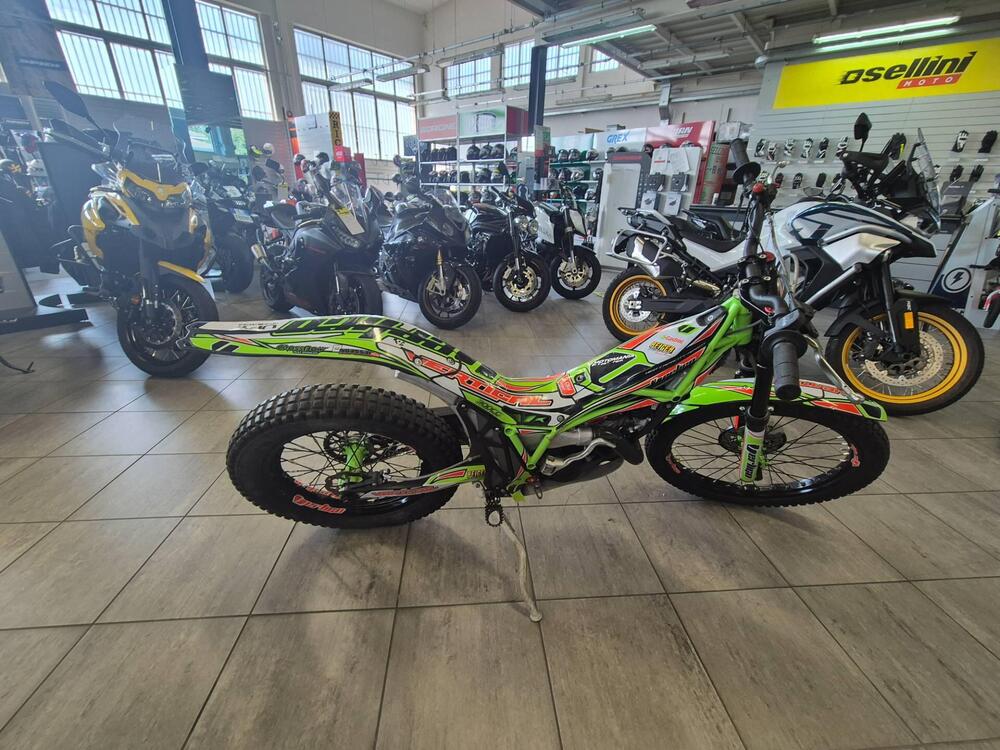 Vertigo Combat Vertical 300 (2019 - 20) (2)