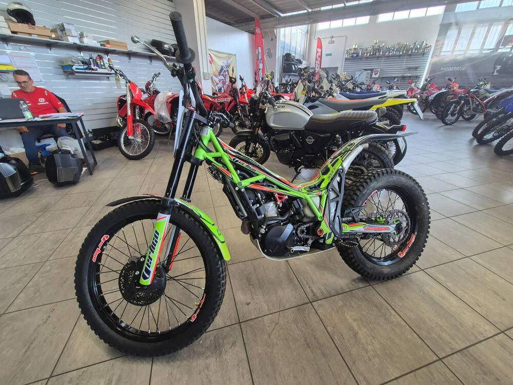 Vertigo Combat Vertical 300 (2019 - 20) (6)