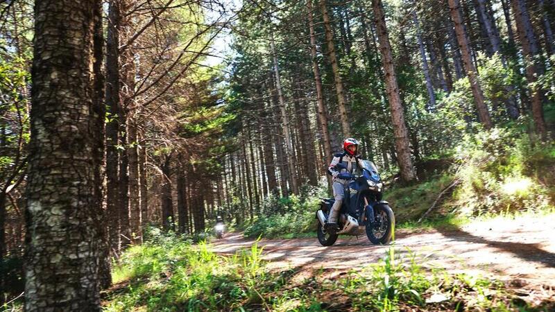 La guida al viaggio perfetto in moto: come abbiamo attraversato Corsica, Sardegna e Sicilia in 4 giorni [VIDEO]