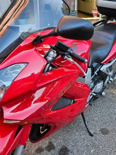 Honda VFR 800 (2002 - 05) usata