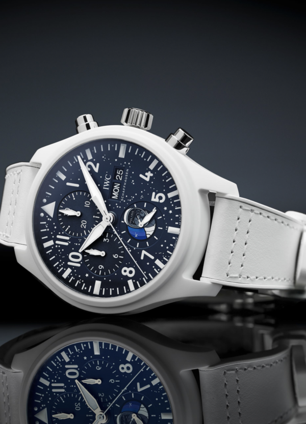 Iwc vola verso lo spazio insieme a SpaceX con un modello iconico. Scordatevi il Moonwatch