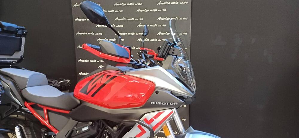 QJ Motor SRT 600 SX (2024 - 25) (3)