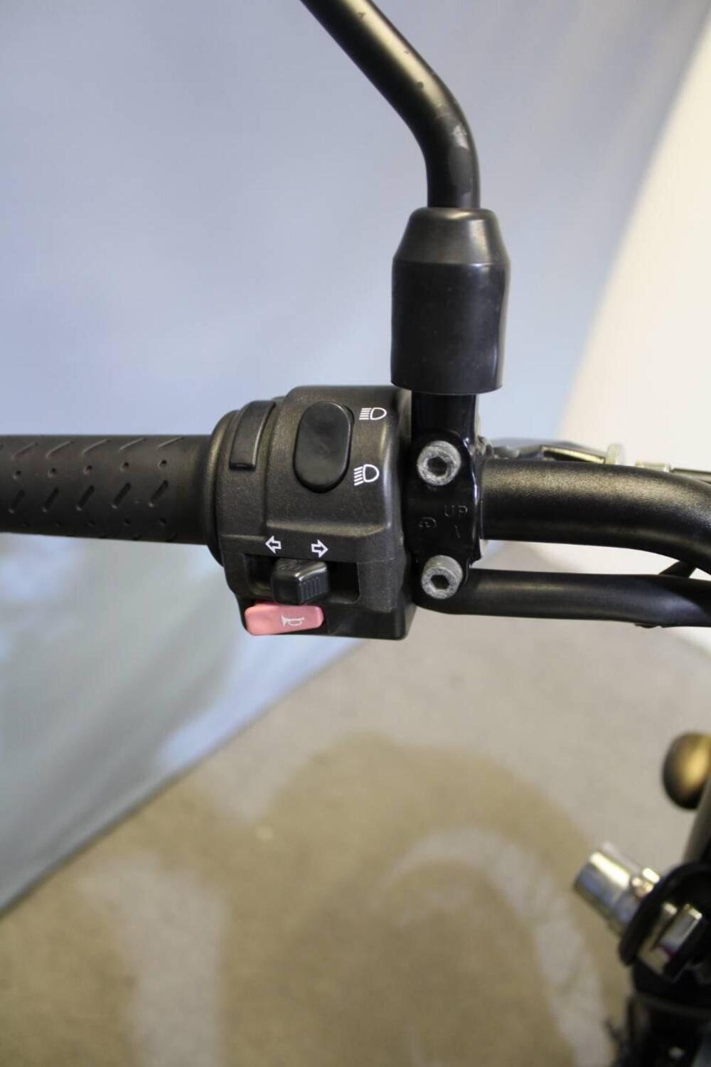 Triumph Scrambler (2006 - 17) (10)