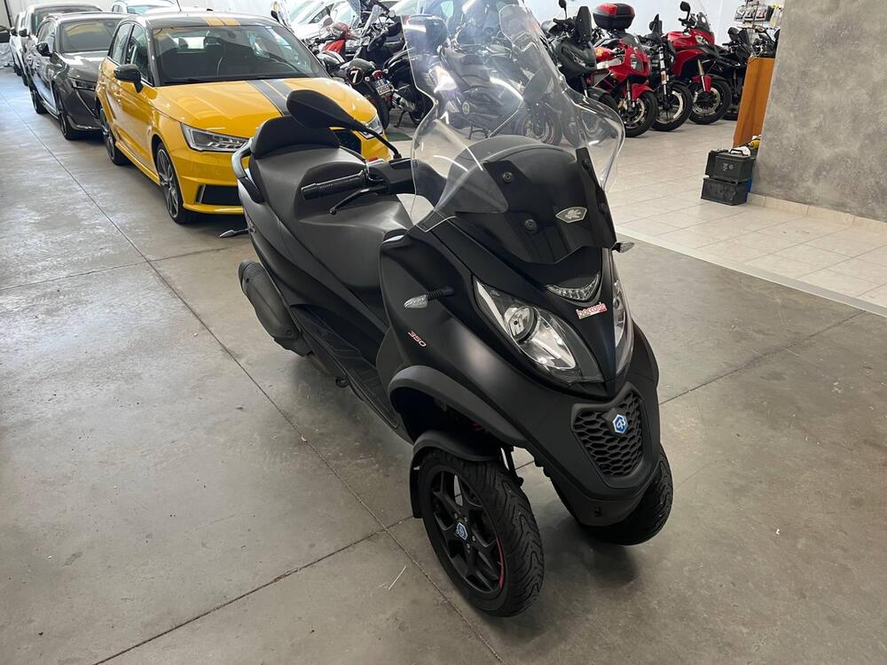 Piaggio Mp3 350 ie ABS (2020) (4)