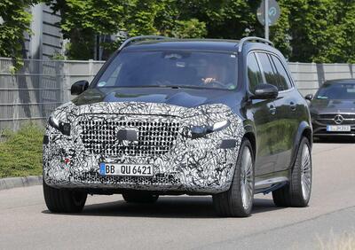 Mercedes GLS: ecco il secondo facelift in arrivo | Foto Spia 