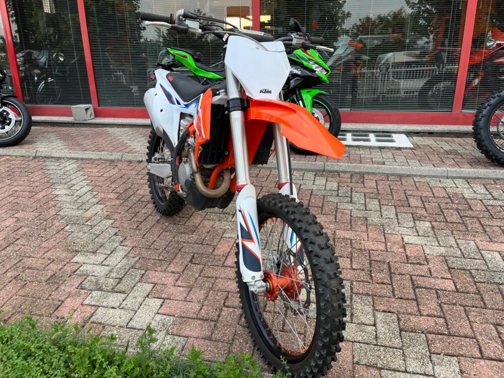 KTM 250 SX-F (2022) (4)