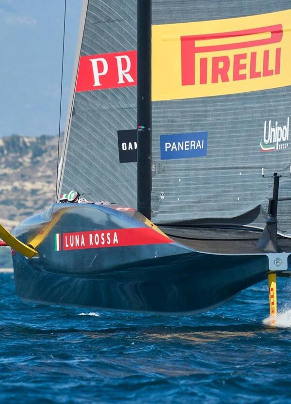 Siamo stati nella base del Team Luna Rossa Prada Pirelli con Max Sirena e Guido Meda, che racconter&agrave; la Coppa America per Sky