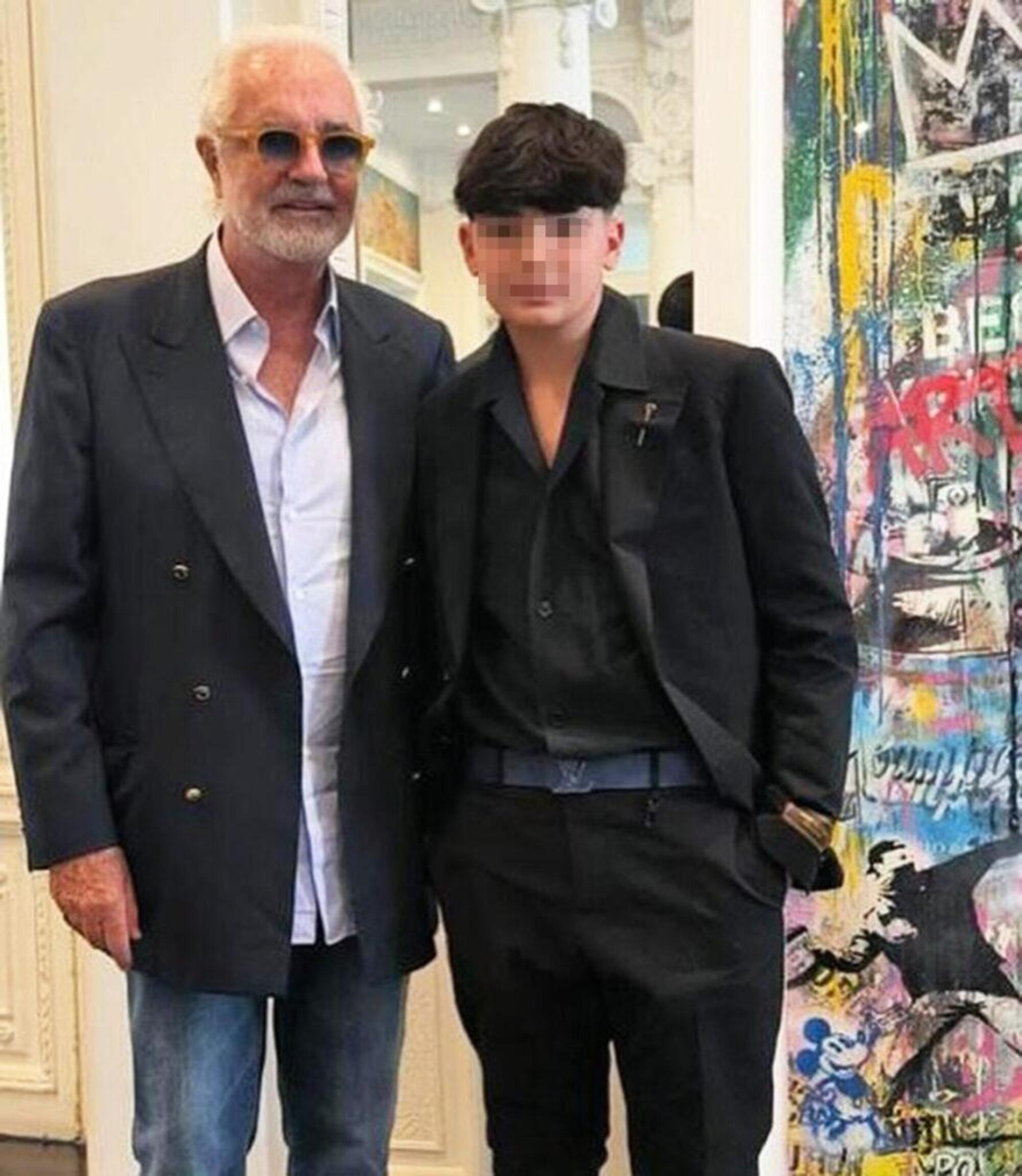 Briatore e sue figlio Nathan Falco, che se ne fanno di 50 euro di assegno unico?