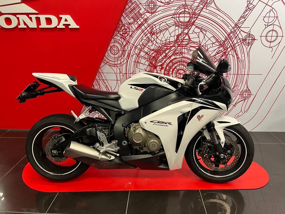 Honda CBR 1000 RR Fireblade (2008 - 11) (2)