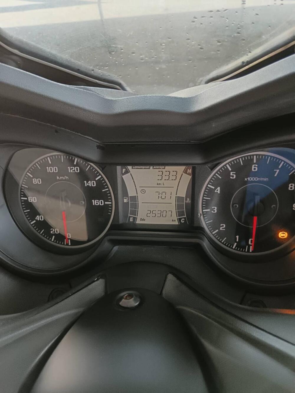 Yamaha X-Max 300 ABS (2017 - 20) (11)