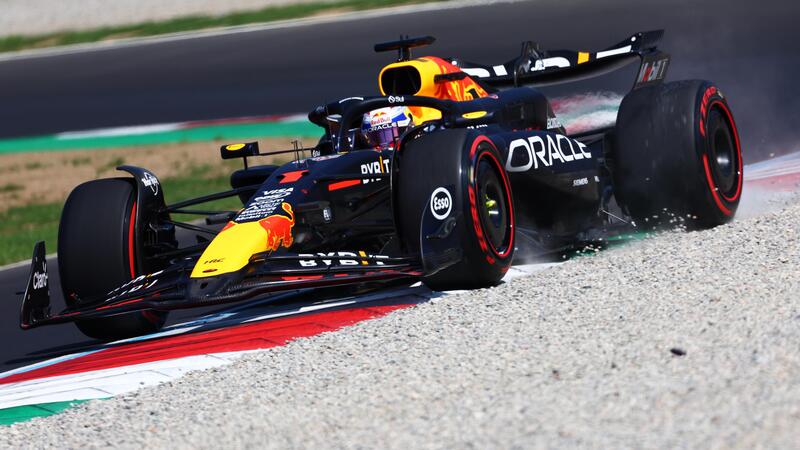 F1. GP d&#039;Italia, Verstappen comanda le FP1 di Monza, bene Ferrari. Antonelli nel muro alla Parabolica