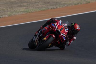 MotoGP 2024. GP di Aragon. Pecco Bagnaia: "Stamattina turno buttato, il problema non proviene dalla moto. Marc Marquez? Lui fa la differenza"