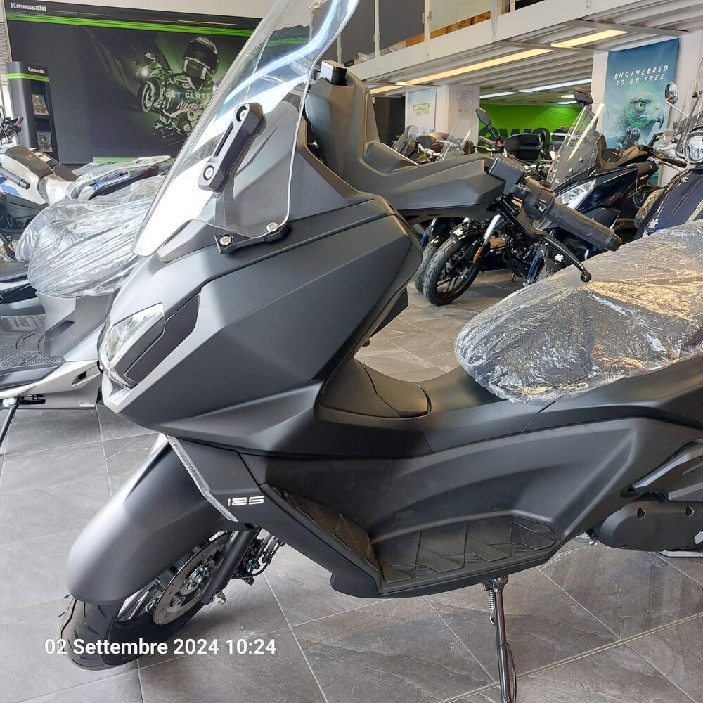 Kymco Skytown 125i (2024 - 25) (2)