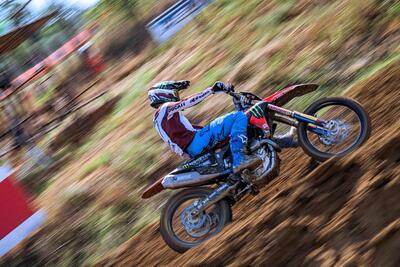 Motocross. La doppia vita di Alessandro Lupino 😉 [VIDEO]