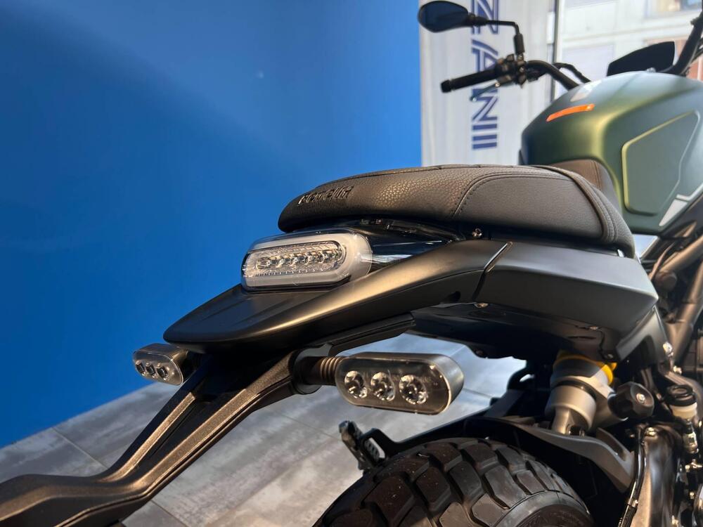 Benelli Leoncino 800 (2022 - 25) (8)