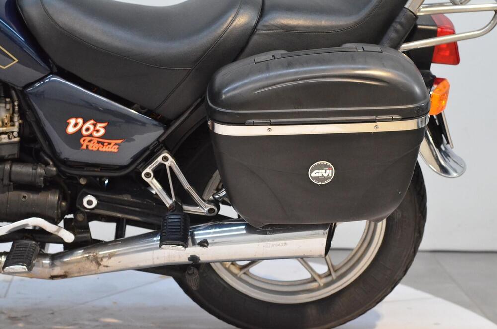 Moto Guzzi V 65 Florida (12)