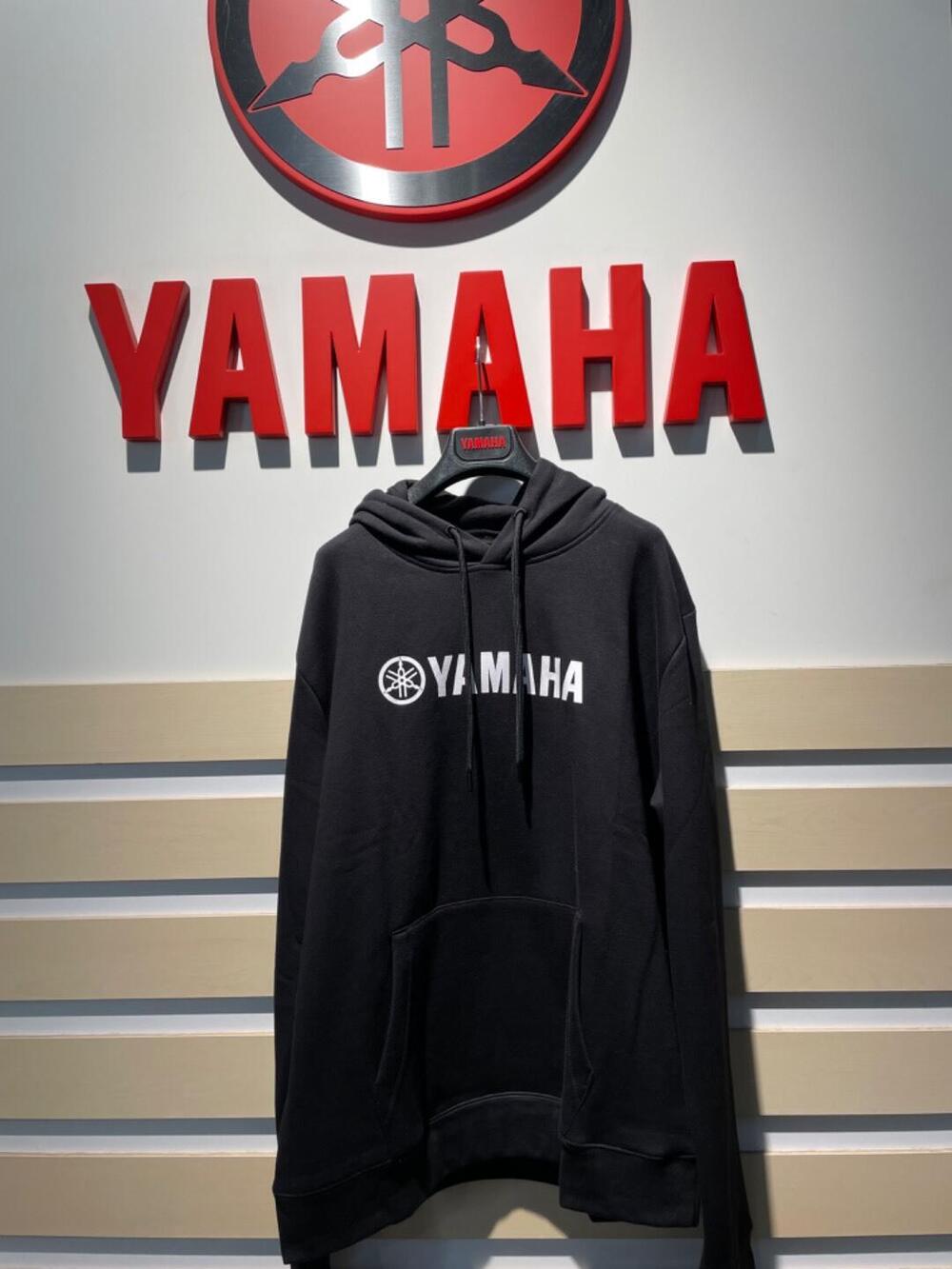 Felpa Yamaha black TAGLIA 2xl