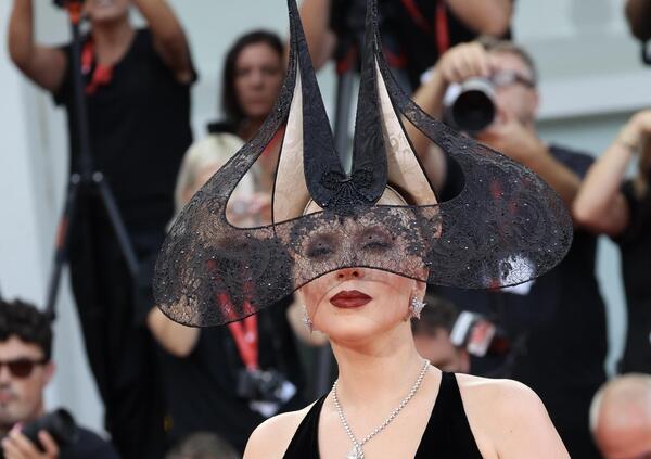 La Mostra e altri mostri. Pagelle da Venezia 2024: Lady Gaga &egrave; la vera (Harley) Quinn sul red carpet di &ldquo;Joker: Folie &agrave; Deux&rdquo; (10), Pietro Castellitto fa lo show (10), ma Sveva Alviti &ldquo;grande punto di domanda&rdquo; (5), ed Eva Henger...