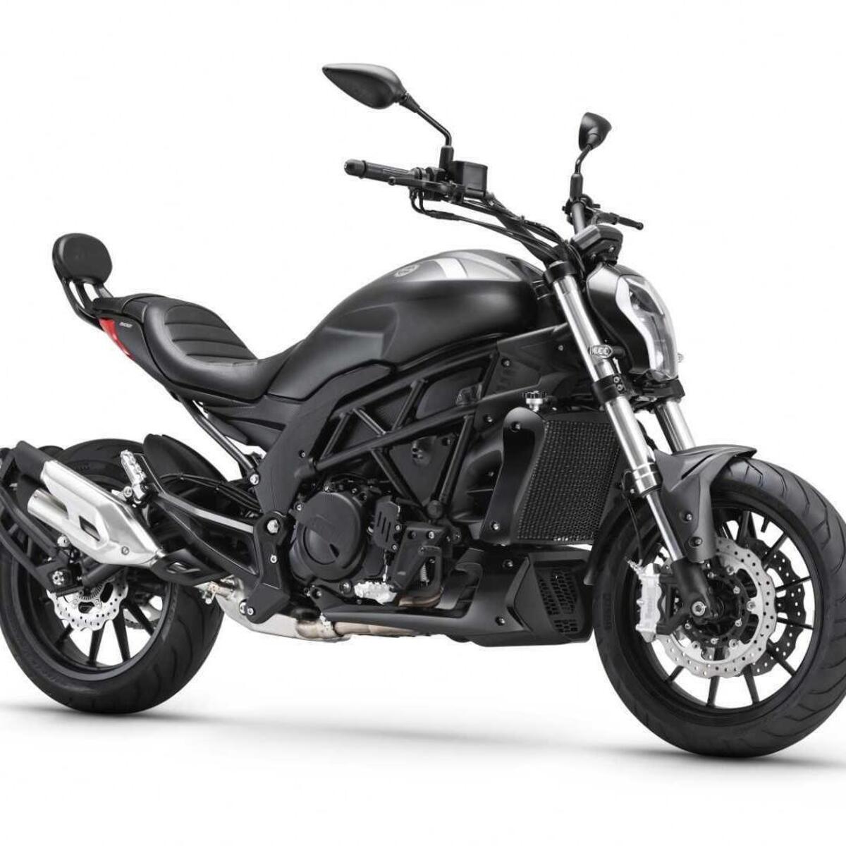 Benelli 502 C (2021 - 25)