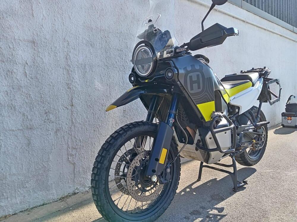 Husqvarna Norden 901 (2022 - 25) (2)