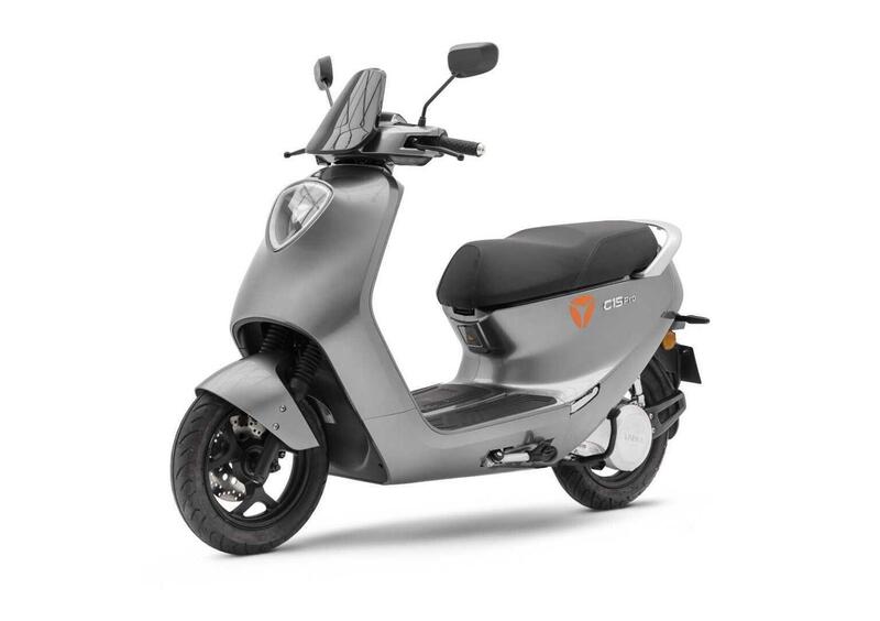 Yadea C1S C1S Pro (2020 - 25) (7)