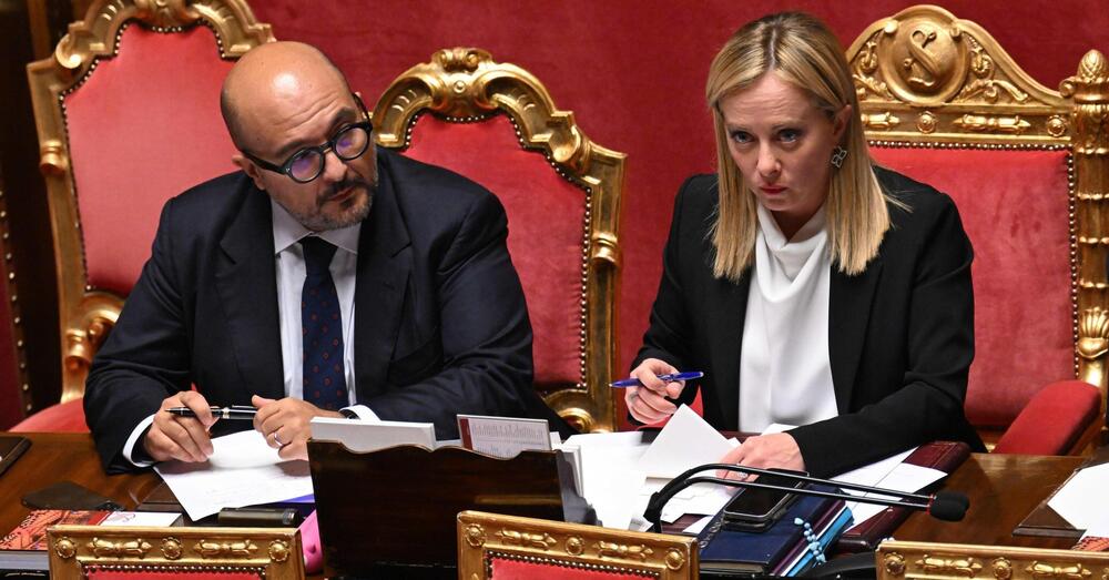 Non sar&agrave; che Maria Rosaria Boccia, oltre a Sangiuliano, rischia di far cadere Meloni? I rimborsi, i file e i ricatti che fanno tremare il governo... 