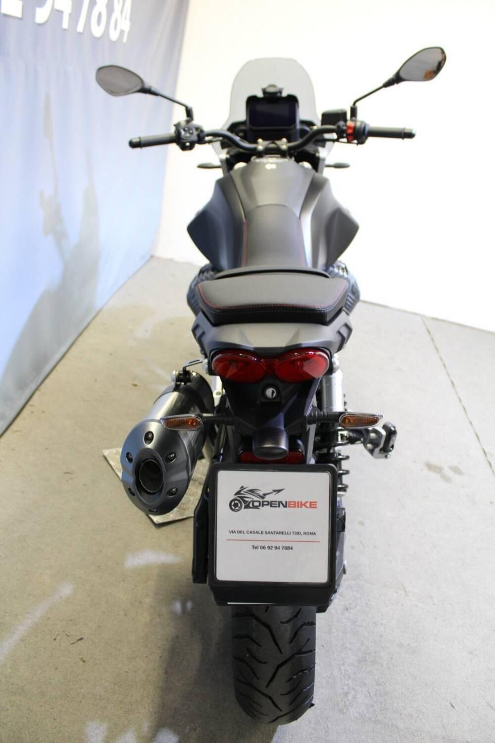 Moto Guzzi V85 Strada (2024 - 25) (5)