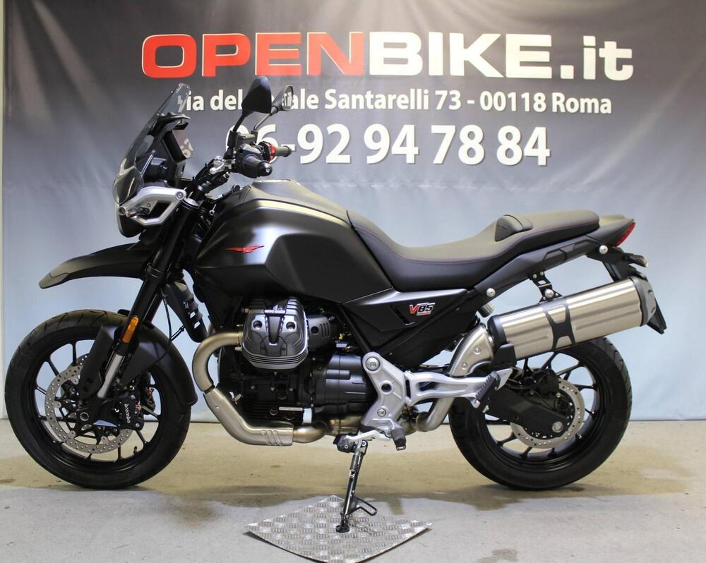 Moto Guzzi V85 Strada (2024 - 25) (2)