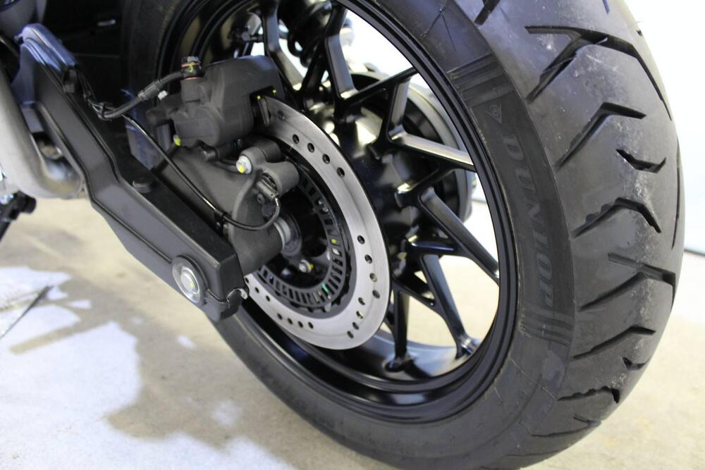 Moto Guzzi V85 Strada (2024 - 25) (16)