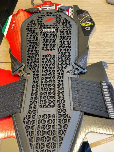 PARA SCHIENA NERO NETCUBE BACK PRO LEVEL 2 Zandona'