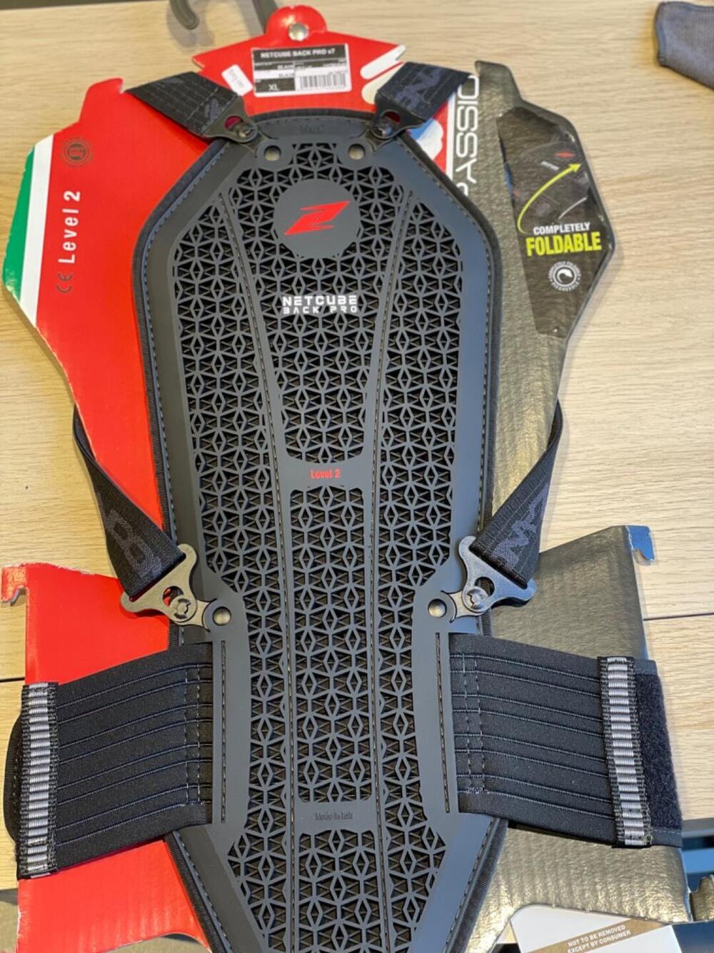 PARA SCHIENA NERO NETCUBE BACK PRO LEVEL 2 Zandona' (2)