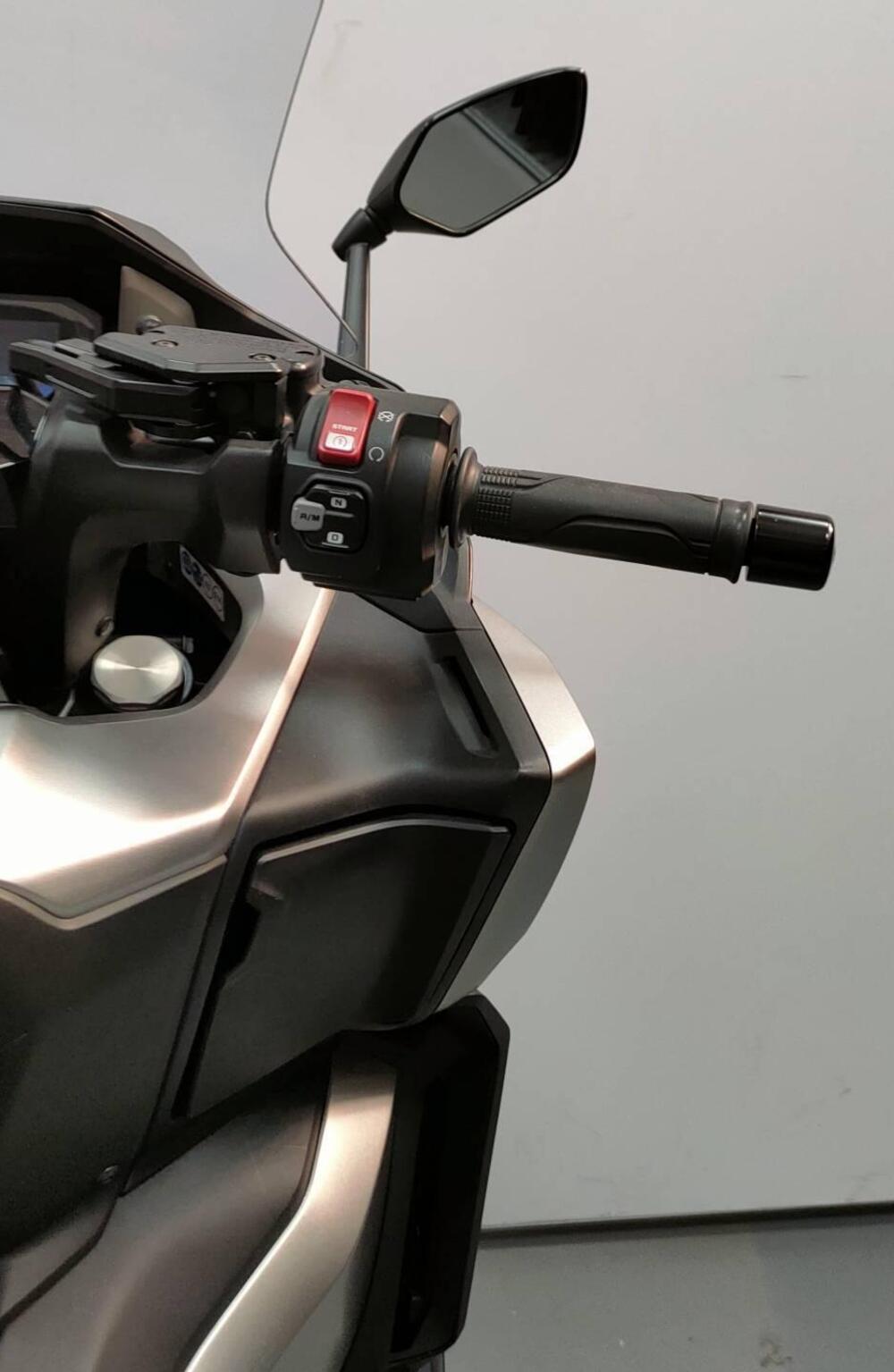 Honda Forza 750 DCT (2021 - 24) (4)